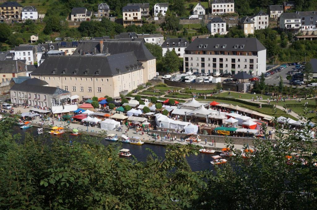 Gite La Gernelle Bouillon Bagian luar foto